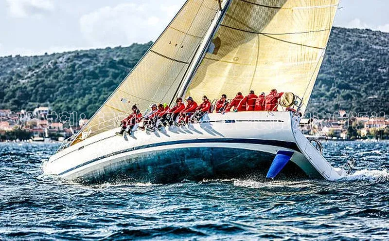 荣耀时刻：运动赛事领奖服套装的潮流与设计